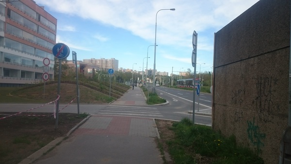The photo for Vyřešené: A21: zbudování cyklopřechodů.